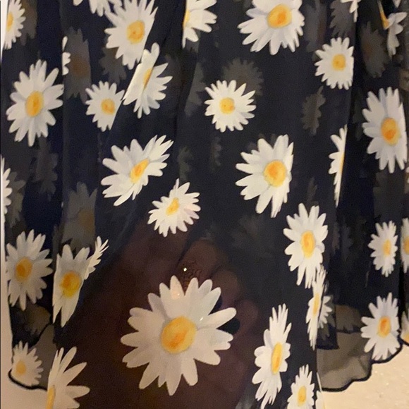 Floral blouse - Picture 3 of 4